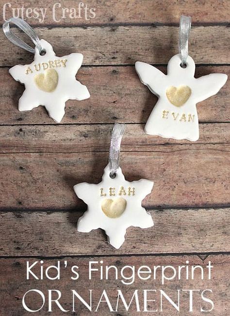 38 Handmade Christmas Ornaments - Fingerprint Christmas Ornaments Fingerprint Ornaments, Diy Ornaments, Navidad Diy, Preschool Christmas, Kids Ornaments, Craft Club, Craft Night, Toddler Christmas, Handmade Christmas Ornaments