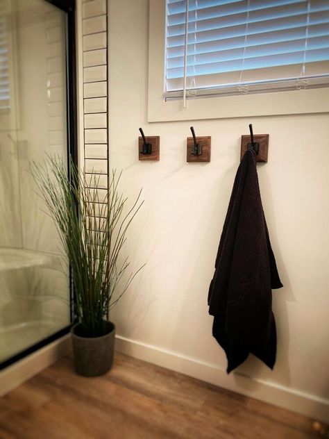 Robe Hooks Bathroom Master Bath, Modern Spa Bathroom Towel Hook, Shower Hooks For Towels, Bathroom Towel Hook Ideas, Wooden Towel Hooks In Bathroom, Rustic Hand Towel Holder Bathroom, Rustic Shower Curtain Hooks, Using A Router Table, Towel Hangers