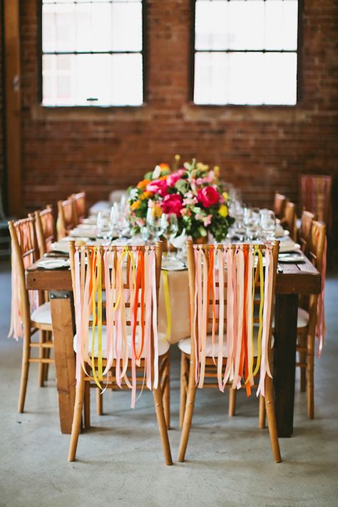 39 Bride and Groom Chair Ideas via Brit + Co. Spring Birthday Party, Perfect Dinner Party, Deco Champetre, Tafel Decor, Spring Dinner, Dinner Party Themes, Spring Birthday, Boda Mexicana, Spring Party