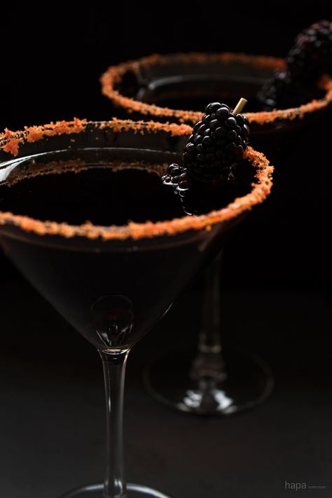 Halloween Bridal Showers, Black Devil, Orange Food Coloring, Black Food, Halloween Cocktails, Halloween Drinks, Alcohol Drink Recipes, Vermouth, Alcohol Recipes