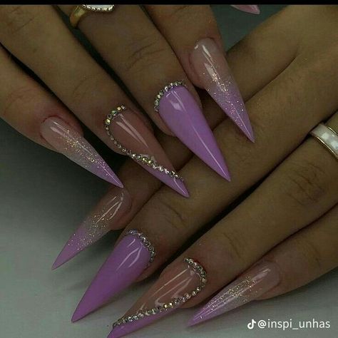 Purple Stiletto Nails Design, Purple Stiletto Nails, Long Nail Ideas, Pink Stiletto Nails, Stilleto Nails Designs, Business Nails, Glitter Nails Acrylic, Gel Toe Nails, Nails Beautiful