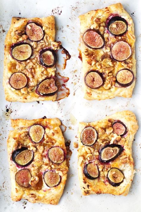 Fig Pastry Recipes, Fig Pastry, Fig Dessert, Mediterranean Desserts, The Mediterranean Dish, Pastry Recipe, Fig Recipes, Creative Baking, Fresh Figs