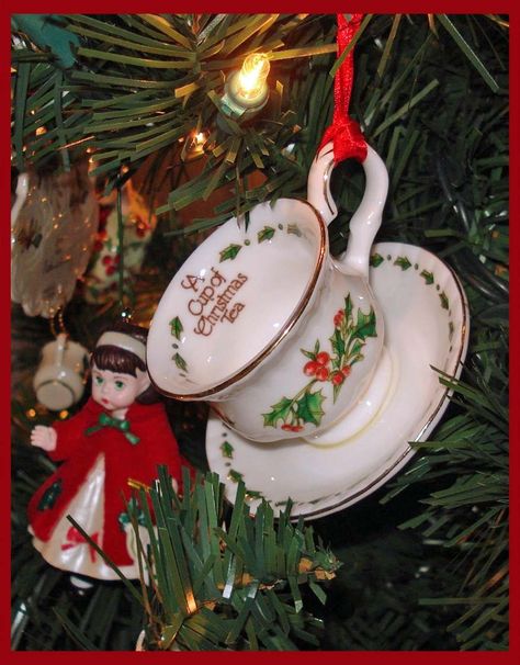 Tea Cup Christmas Ornaments Teacup Christmas Ornaments, Tea Cup Christmas Decorations, Tea Cup Ornaments, Cup Christmas Ornaments, Teacup Christmas, Christmas Cottages, Tea Christmas, Christmas Tea Party, Cottagecore Christmas