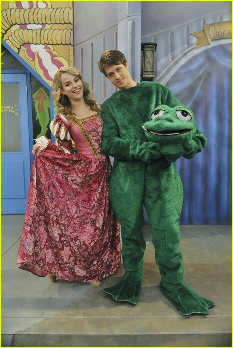 Teddy And Spencer, Disney Channel Couples, Bridget Mendler, Good Luck Chuck, Shane Harper, Old Disney Channel, Bridgit Mendler, Disney Channel Shows, Super Adventure