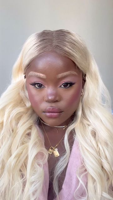 Blonde Brows Makeup Look, Bleached Eyebrows Blonde Hair, Blonde Hair Blonde Eyebrows, Blonde Eyebrows Black Women, Eyebrows For Blondes, Coloured Eyebrows, Shaved Brows, Bleach Eyebrows Dark Hair, Bleached Brows Makeup