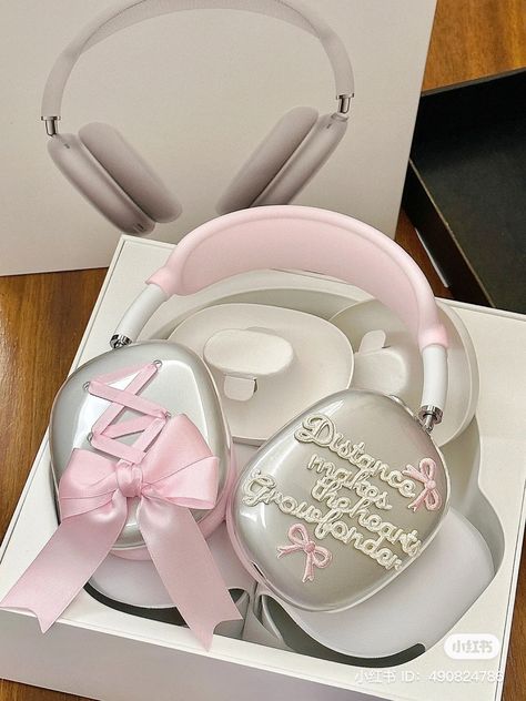 Kotak Bento, Headphone Decoration, Pink Headphones, Cute Headphones, Apple Headphone, Pink Lifestyle, Pink Girly Things, Pink Vibes, Girly Accessories