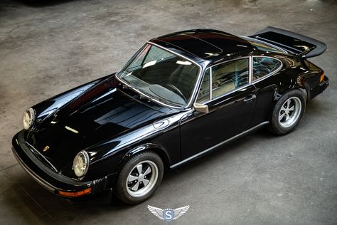 Black Porsche, Porsche Carrera, Triple Black, Vintage Porsche, Classic Porsche, Performance Cars, Classic Black, Vintage Black, Luxury Cars