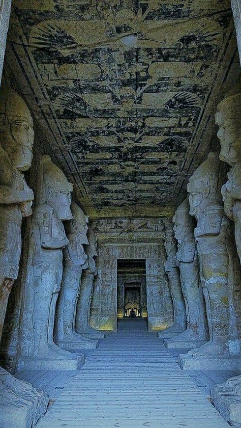 Ancient Egyptian Architecture, Starověký Egypt, Egypt Aesthetic, Abu Simbel, Egyptian Temple, Ancient Egypt History, Ramses Ii, Ancient Egypt Art, Egypt History