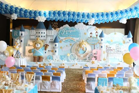 prince and princess of teddyland | CatchMyParty.com Bear Birthday Party Ideas, Royal Prince Birthday Party, Prince Birthday Theme, Teddy Bear Birthday Party, Birthday Theme Decoration, Prince Birthday Party, Castle Backdrop, Prince Theme, Girls Birthday Party Themes