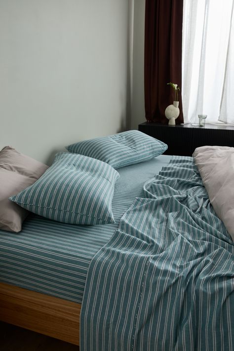 Blue Striped Sheets, Teal Bedding Ideas, Striped Bedding Ideas, Striped Bedding Bedroom, Blue And Green Bedding, Teal Bed Sheets, Mix And Match Bedding, Striped Bed Sheets, Blue Edit