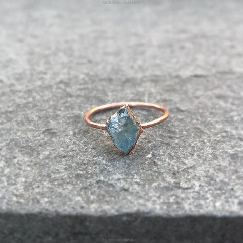 Engagement,Engagement Ring,Wedding Ring,Wedding,Ring For Her,Gift For Her,Birthday Ring,Promise Ring,Gift For Love,Ring For Wife,Aquamarine Ring Aquamarine Gold Ring, Crystal Engagement Rings, Raw Stone Earring, Raw Crystal Ring, Raw Aquamarine, Raw Gemstone Ring, Wedding Ring For Her, Raw Stone Ring, Ring Crystal