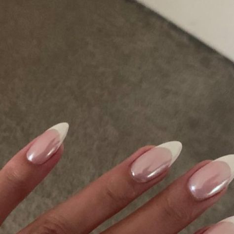 Honeymoon Nails on Instagram French Ombre Nails With Chrome, French Tip W Chrome, White French Tip Nails With Chrome, Square Chrome Nails French Tip, French Top With Chrome, Chrome French Almond Nails, Nail Design French Tip, French Tip Acrylic Nails Chrome, French Crome Nails Design Almond