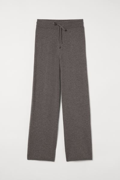 Dark Greige, Cashmere Trousers, Cashmere Pants, Dark Taupe, Comfy Pants, Fashion Company, Isabel Marant, World Of Fashion, Fashion News