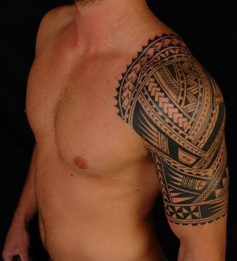 Top 9 Hawaiian Tattoo Designs With Meanings | Styles At Life Maori Tattoo Frau, Polynesian Tattoo Meanings, Tato Maori, Hawaii Tattoos, Polynesian Tattoos, Polynesian Tattoo Designs, Maori Tattoo Designs, Hawaiian Tattoo, Tattoos Geometric