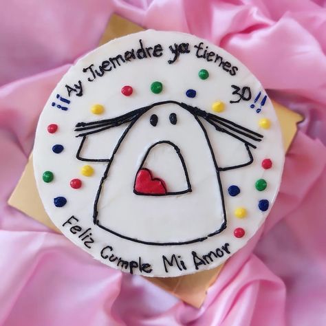 🎂Mini Pastel Personalizado❣️ 🎂Pastelitos ideales para ocasiones especiales 🎂Cotiza con nosotros! #florkcake #pastelesquito #flork #pasteldeflork #pasteldememequito Bento Cake Pastel Color, Deformitos Cake, Mini Pastel, Quito, Pastel, Halloween, On Instagram, Instagram