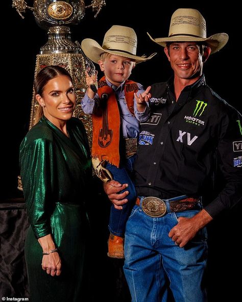 Bull riding legend reveals reason he bought beast that broke his neck Jb Mauney Wallpaper, Rodeo Guys, Ky Hamilton, Tobias And Guy Comic, Jb Mauney, Pbr Bull Riders, Pbr Bull Riding, Cassie Ventura, Rodeo Time