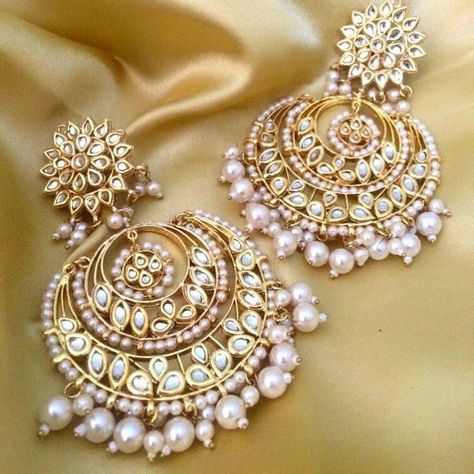 Indian Jewelry Earrings, Wedding Jewellery Collection, Mehendi Design, Tiffany Jewelry, Jewelry Design Earrings, Indian Wedding Jewelry, India Jewelry, Fancy Jewellery, Traditional Jewelry