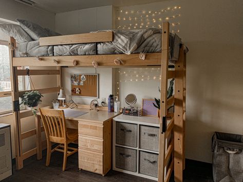 Best Dorm Layouts, College Dorm Room Lofted Bed Ideas, Dorm Room Layout Ideas Double, Twin Bed Dorm Room Ideas, Loftable Bed College Dorms, Lofted Bed Dorm Room Ideas Simple, Iowa State Dorm Room Ideas, Dorm Room Ideas High Bed, Dorm Room Bunk Beds Layout