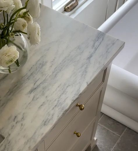 3 Family Friendly Natural Stone Countertops Quartz That Looks Like Marble, W Design Collective, Super White Quartzite, Grey Marble Kitchen, White Quartzite, Arabescato Marble, Natural Stone Countertops, W Design, Kitchen Marble