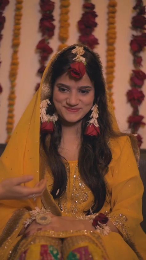 Sister Wedding Quotes, Haldi Dress For Bride, Haldi Look For Bride, Haldi Poses For Bride, Wedding Highlights Video, 4 Sisters, Indian Wedding Gowns, Bridal Songs, Funny Poetry