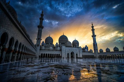 Wallpaper of Masjid (52+ pictures) Wallpaper Islami, Sheikh Zayed Grand Mosque, Islamic Wallpaper Hd, Beautiful Mosques, Photo Stock Images, Wallpaper Dekstop, Grand Mosque, Background Images Hd, Islamic Wallpaper