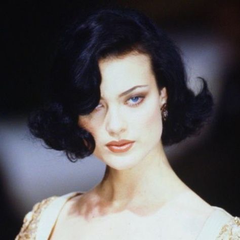 Shalom Harlow, Models 90s, 90s Supermodels, 90s Model, Image Swag, 90s Models, Dark Feminine Aesthetic, Model Aesthetic, Feminine Aesthetic