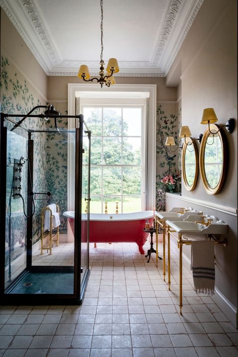 Country House Bathroom, Ad Magazine, Stunning Bathrooms, Large Bathrooms, English Country House, Bath Room, Interior Architect, House Bathroom, Beautiful Bathrooms