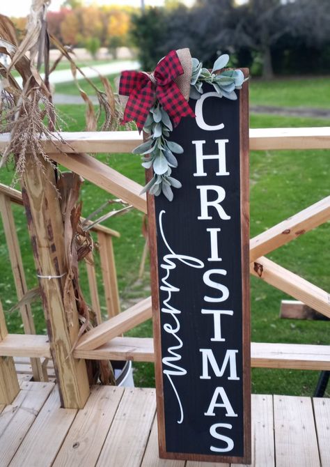 Christmas Signs Wood Front Porches, Holiday Wood Sign, Christmas Entryway, Christmas Wooden Signs, Farmhouse Door, Christmas Rustic, Entryway Signs, Door Signs Diy, Rustic Wood Sign