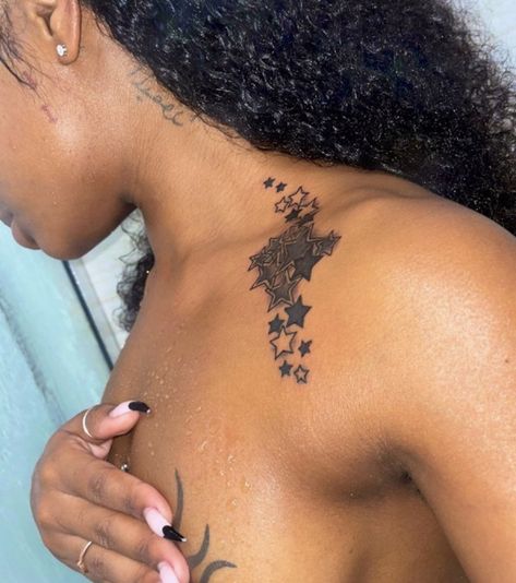 Cute Tattoo Ideas, Minimalist Tattoo Ideas, Torso Tattoos, Cute Tattoo, Cute Hand Tattoos, Pretty Hand Tattoos, Neck Tattoos Women, Black Girls With Tattoos, Small Pretty Tattoos