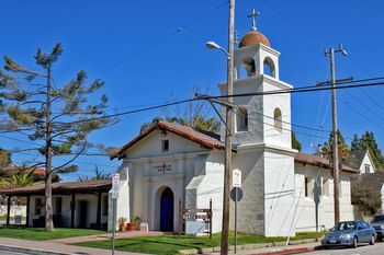 Mission Santa Cruz Bodie California, Mission Projects, California Missions, Santa Cruz California, Bell Tower, Interior Pictures, History Projects, Quick Guide, Ghost Towns