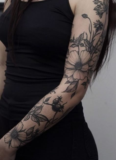 Pinterest: ashliwankhanobi ❀ Open Sleeve Tattoo, Vines And Flowers Tattoo Sleeve, Girl Neck Tattoos, Dragon Tattoo Back Piece, Feminine Tattoo Sleeves, Dragon Sleeve Tattoos, Vine Tattoos, Floral Tattoo Sleeve, Up Tattoos