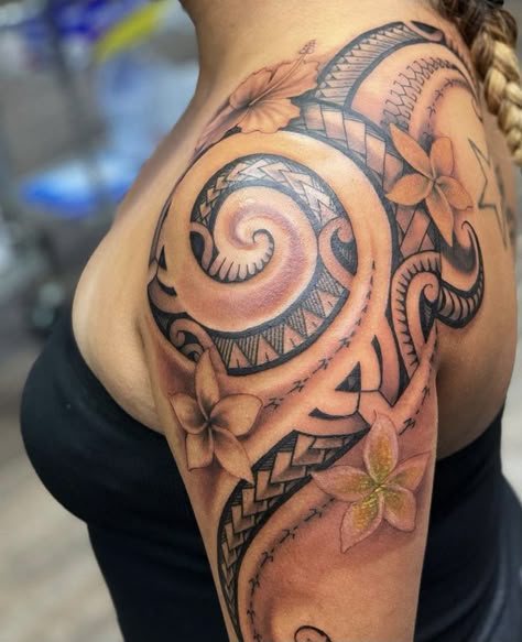 Hawaiian Shoulder Tattoo For Women, Traditional Samoan Tattoo Women, Carribean Tattoo For Women, Hawaiian Sleeve Tattoo Women, Polynesian Tattoos Women Shoulder, Tongan Tattoo Women, Polynesian Tattoos Women Back, Polynesian Tattoos Women Forearm, Quarter Sleeve Tattoos For Women Shoulder