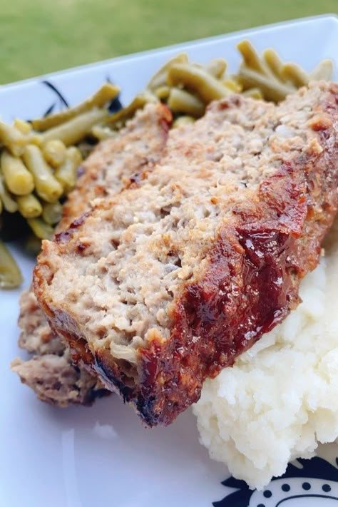 Turkey-Beef Meatloaf | "Every time I make this turkey and beef meatloaf everyone raves about it." #dinnerideas #dinnerrecipes #familydinnerideas #meatloaf #meatloafrecipes #easymeatloafrecipes Turkey And Beef Meatloaf, Pork And Beef Meatloaf, Ground Turkey Meatloaf Recipes, Ground Beef Meatloaf, Pork Meatloaf, Ground Turkey Meatloaf, Beef Meatloaf Recipes, Turkey Meatloaf Recipes, Beef Meatloaf