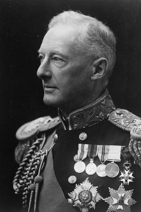 Admiral of the Fleet SIR William Henry May, G.C.B., G.C.V.O., Royal Navy (31 July, 1849 – 7 October, 1930) Admiral Of The Fleet, 7 October, Sir William, Handsome Older Men, William Henry, Full Dress, Army & Navy, Royal Navy, Paintings