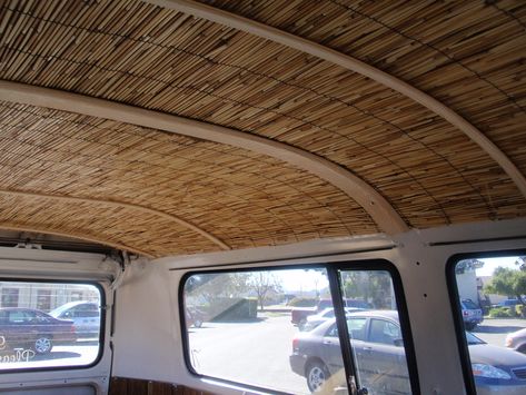 Headliner Ideas, Van Ceiling, Combi Vw T2, Kombi Interior, Vw Bus Interior, Minivan Camper, Bamboo Roof, Minivan Camper Conversion, Volkswagen Beetle Vintage