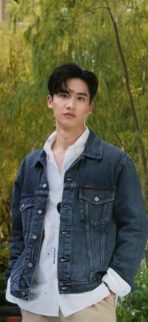 Foto Tay Tawan, Tay Tawan Cool, Tay Tawan Cute, Taynew Wallpaper, Tay Tawan Boyfriend Material, Gmmtv Actors Boy, Thai Boy, New Thitipoom, Tay Tawan