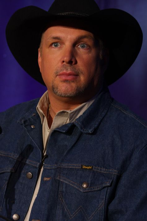 Doctor Picture, Garth Brooks, Country Music Singers, Taylor Swift Pictures, Western Wear, Country Music, The Morning, Taylor Swift