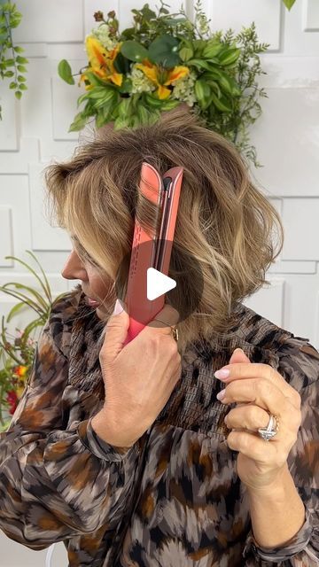 CALISTA on Instagram: "The AirGlide is perfect for touching up natural waves or giving your style a little update!✨ 

Do you curl or straighten your hair with the AirGlide? Let us know in the comments!🥰

#hairgoals #hairgoalsachieved #hairstylingtutorial #hairstylingproducts #hairtools #modernhair #modernhairstyles #hairstylingtools" How To Use Straightener For Waves, Curling Hair With Brush Handle, Curling Fine Hair Tutorials, Waves With Straightener, Beach Waves With Straightener, How To Make Fine Hair Hold Curl, Calista Hair Tools, How To Curl Hair That Doesn’t Hold Curl, Natural Waves