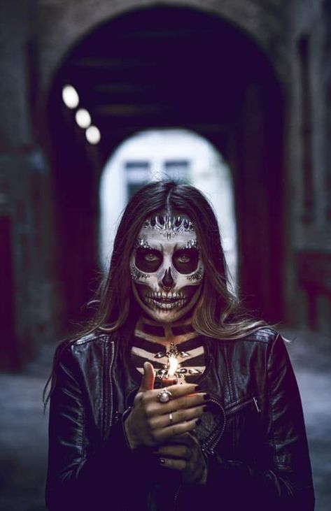 Makeup Photoshoot, Skeleton Makeup, Photoshoot Concept, Makeup Photography, Green Lantern, Dc Comics, Skeleton, Fantasy Art, Halloween Face Makeup