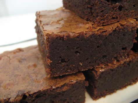 Desserts, snacks, organs meats, breakfast, main courses, sides, dips... Nothing has been left out! http://finprods.com/paleo Healthy Fudge Brownies, Deceptively Delicious, Fat Free Recipes, Healthy Fudge, Brownie Vegan, Homemade Brownies Easy, Fudge Brownie Recipe, Sugar Free Brownies, Low Fat Desserts