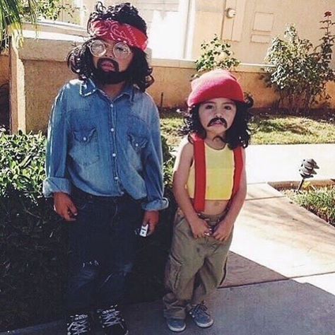 “My friend’s daughters went as #CheechandChong.” Cheech N Chong Costume, Cheech And Chong Costumes, Powerpuff Girls Costume, Fairy Halloween Costumes, Homemade Halloween Costumes, Cheech And Chong, Hallowen Costume, Cute Halloween Costumes, Baby Halloween Costumes