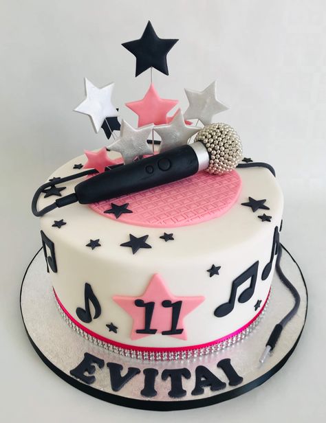 Music Birthday Cakes, Microphone Cake, Bolo Musical, Music Themed Cakes, Melon Cake, Music Cakes, 17 Birthday Cake, Dance Cakes, Music Cake