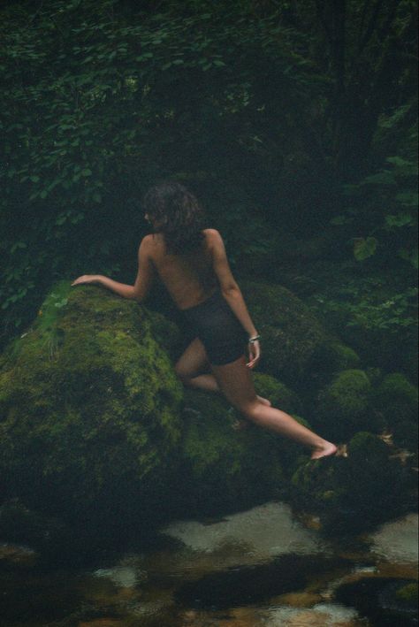 Photoshooting in a forest. River, naked body, mermaid, curly hair, plants Mermaid Curly Hair, River Goddess, Goddess Aesthetic, Forest Girl, Forest River, Photoshoot Ideas, Curly Hair, Curly Hair Styles, Mermaid