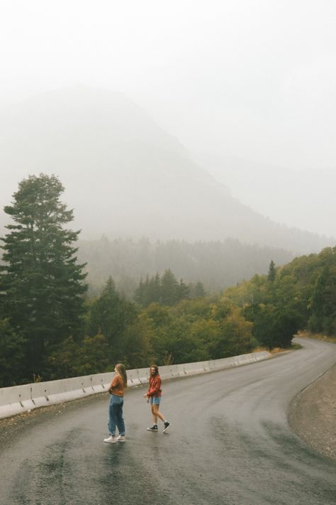 Fall Roadtrip Aesthetic, Film Mountain Photography, Everyday Film Photography, 35mm Film Photography Aesthetic Nature, Oregon Film Photography, Film Nature Photography, Film Like Photography, Hiking Film Photography, 120mm Film Photography