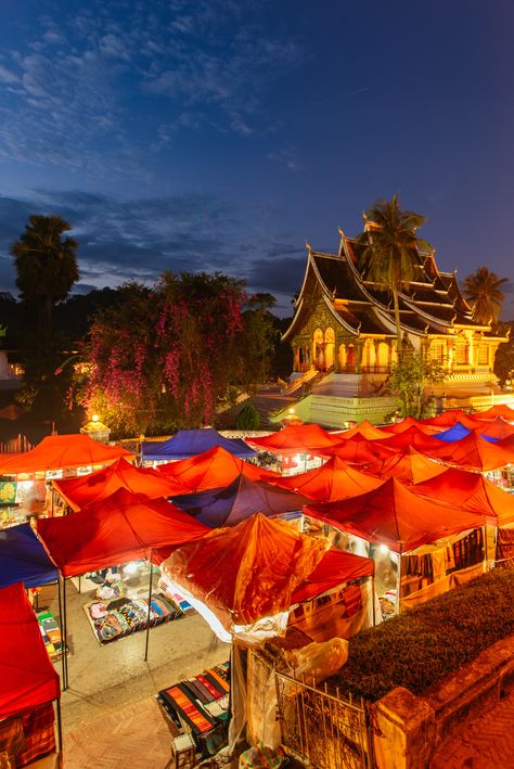 Laos Temple, Laos Culture, Luang Prabang Laos, Laos Travel, Full Time Travel, Vientiane, Luang Prabang, Night Market, Gap Year