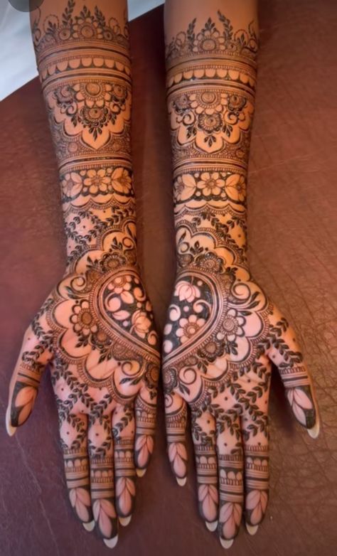 Bridal Mehndi Designs Unique, Mehndi Designs Bridal, Arabic Bridal Mehndi Designs, Indian Mehendi, Wedding Henna Designs, Beautiful Simple Mehndi Design, Short Mehndi Design, Wedding Mehendi, Mehedi Design