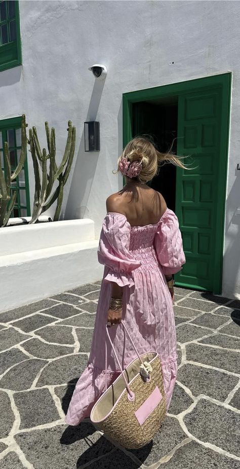 Pink Breezy Summer Dress, Pink Maxi Dress Aesthetic, Pink Ruffled Vacation Dress, Summer Pink Linen Maxi Dress, Matilda Djerf Pink Dress, Fashion Outfits Feminine, Lenin Pants, Aesthetic Outfit Ideas For School, Paris Trip Outfits