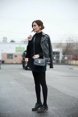 Work Outfit Leather Jacket, Red Oxford Shoes Outfit, Black Leather Shoes Outfit, Oxford Shoes Outfit Fall, Outfits With Oxfords Women, Black Oxford Shoes Outfit, Oxford Shoes Outfit Women's, Black Docs, How To Wear Denim Jacket