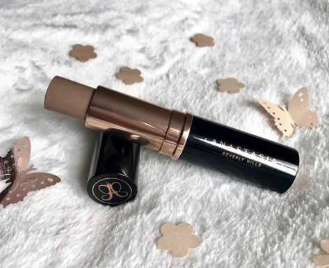 Anastasia beverly hills contour stick, for pale skin. Non orange (unlike most bronzer nowadays) Best Contour Stick, Anastasia Contour, Best Contour, Anastasia Beverly Hills Contour, Best Contouring Products, Contour Stick, The Bomb, Stick Foundation, Pale Skin