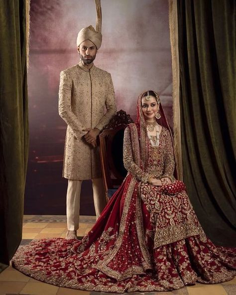 Pakistan Bridal Dress, Couple Vedio, Pakistan Bride, Faiza Saqlain, Fall Wedding Guest Dresses, Pakistan Bridal, Wedding Guest Outfit Ideas, Indian Wedding Clothes For Men, Elegant Bridal Dress